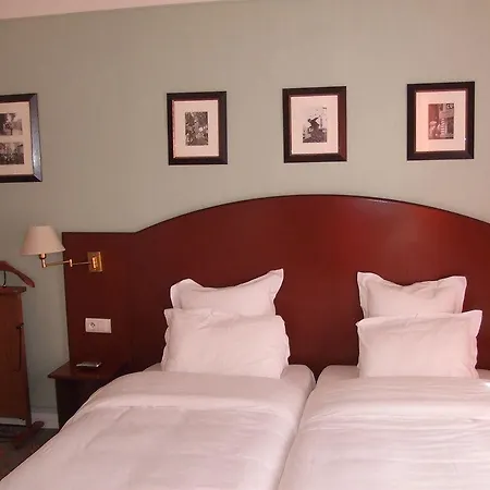 Hotel Ibis Gare Du Nord Tgv