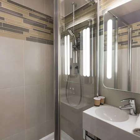 Hotel Ibis Gare Du Nord Tgv