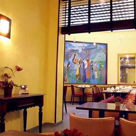 Ibis Gare Du Nord Tgv Paris