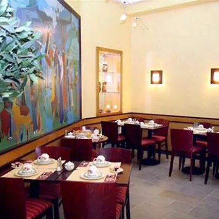 Hotel Ibis Gare Du Nord Tgv 3*