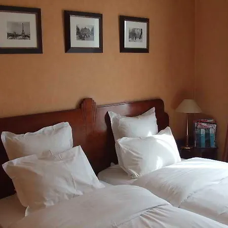Hotel Ibis Gare Du Nord Tgv París
