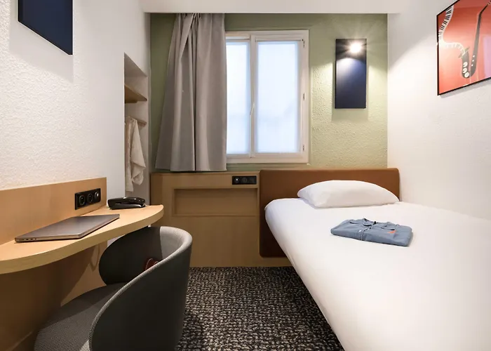 Ibis Gare Du Nord Tgv 3*