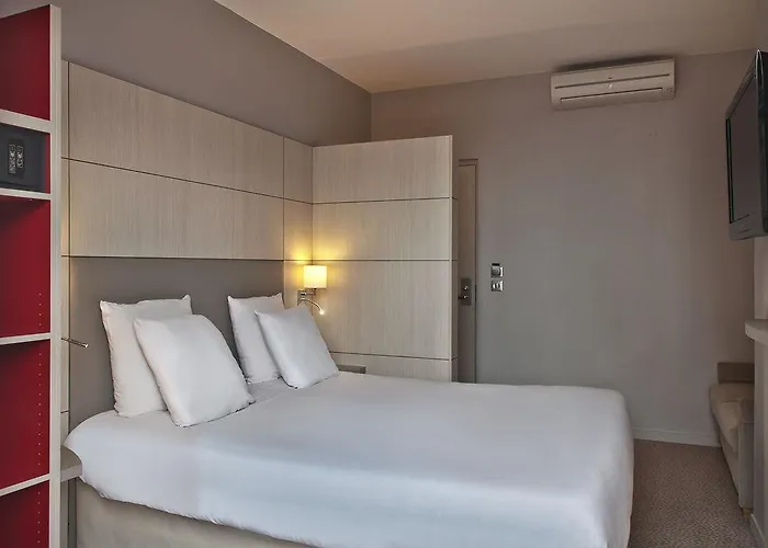 Ibis Gare Du Nord Tgv Hotel 3*