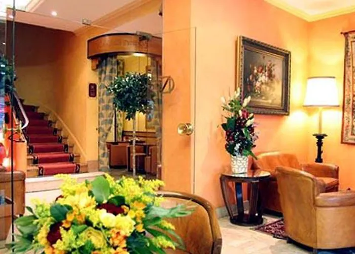 Hotel Ibis Gare Du Nord Tgv París