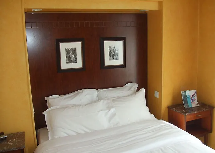 Ibis Gare Du Nord Tgv Hotel 3*